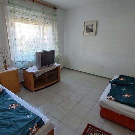 Hotel Malom Tavi Vendeghaz Tapolca Esterno foto